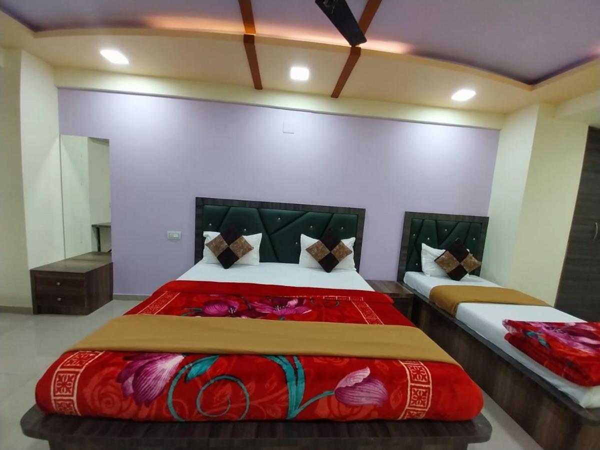 Hotel Ggc Inn Αχμπανταμπάντ Εξωτερικό φωτογραφία